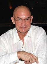 Luis J. Echarte de Azteca América Saban intentará resolver diferencias