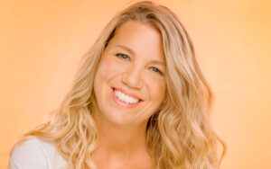 Lily Ann Martin escritora de Injaus