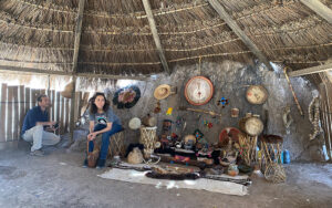 Fidela Navarro, CEO de Dopamine y productora ejecutiva de C´yolt, heroe y bestia, recalcó que es el primer paso que se da en producción fantástica y destacó la importancia de este estreno no solo para México, sino para Latinoamérica.