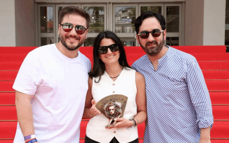 Alberto Triana de VML, junto a Natalia Pérez y Mario Lagos de NAME