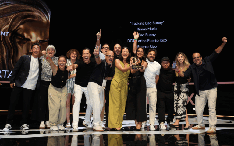 La campaña “Tracking Bad Bunny”, liderada por DDB Latina Puerto Rico, se convirtió en el primer Grand Prix en la historia de la agencia