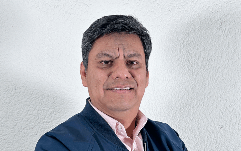 Juan Antonio Ramírez, fundador de SVS Asesores, diseñó un programa que permite llevar los servicios contables de una producción audiovisual en tiempo real. Sobre esta experiencia, conversó con Ríchard Izarra, editor en jefe de PRODU, en una nueva edición de #PRODUprimetime.