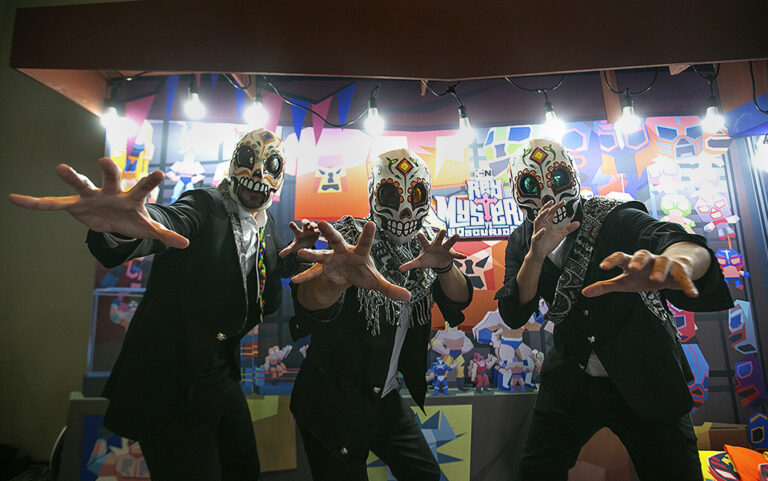 Hermanos Calavera de ¡Viva Calavera! lanzaron el primer cómic de Rey Mysterio, el cual presentarán en septiembre, durante el Festival Pixelatl.