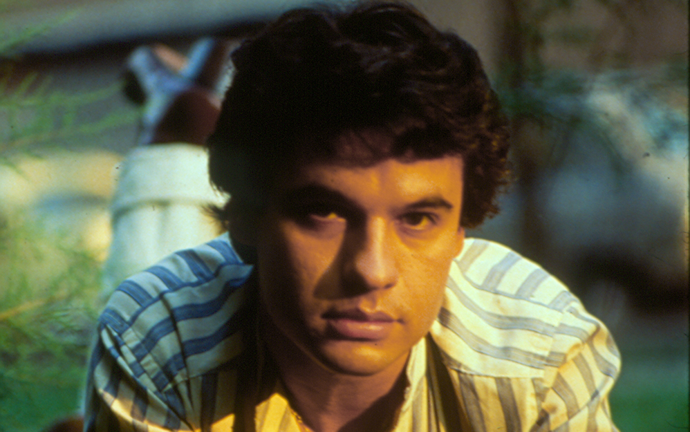 A casi una década de su partida, Netflix conmemora a El Divo de Juárez, revelando un adelanto de la serie documental: Juan Gabriel: Debo, puedo y quiero, un recorrido íntimo por su vida dentro y fuera del escenario. La serie estrena el 30 de octubre en la plataforma.