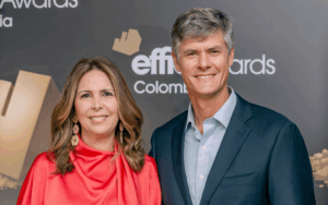 Elizabeth Melo y Felipe González, presidente de Nestlé