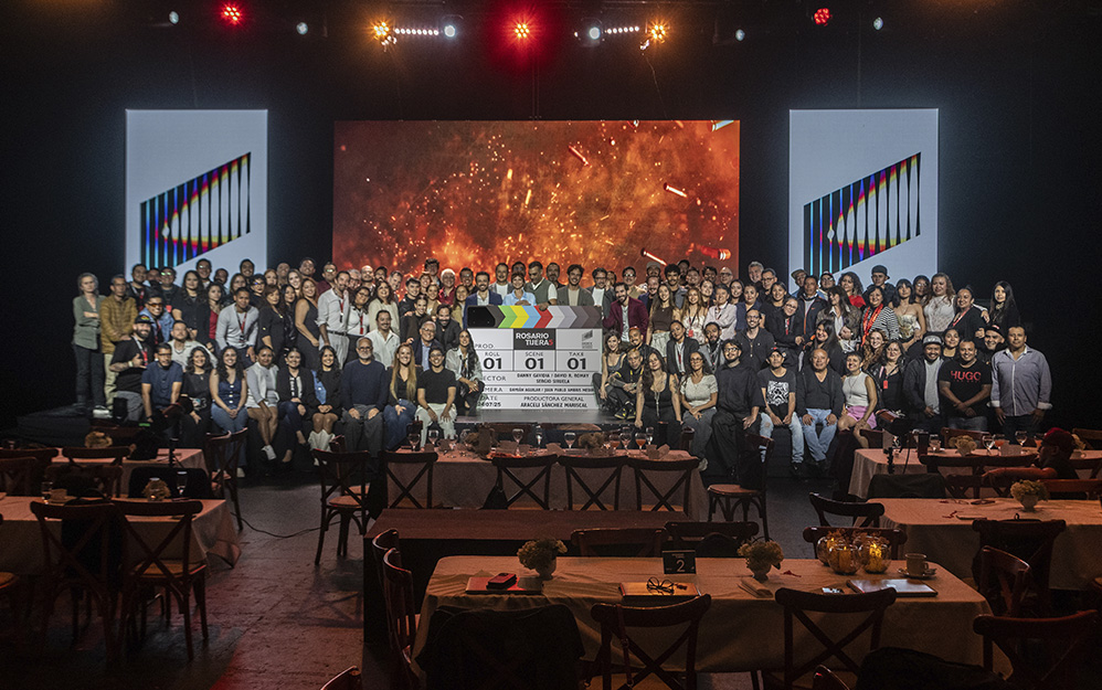 El equipo y talento de Rosario Tijeras, producción de SPT