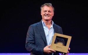 Chris Brancato recibió el Premio de Honor 2025 del SISF