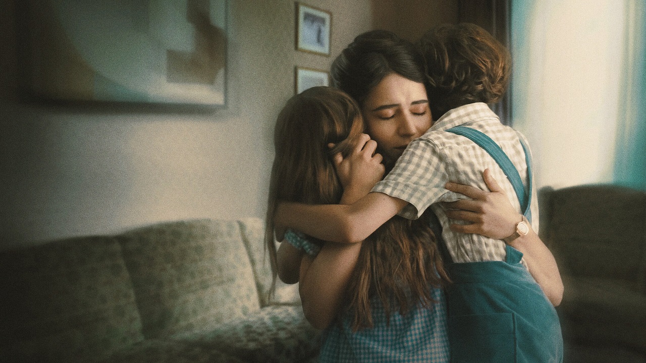 Los protagonistas de Nadie nos vio partir, Tessa Ía y Emiliano Zurita, en la nueva serie de Netflix dirigida por Lucía Puenzo y basada en el libro de Tamara Trottner, conversaron con PRODU sobre los desafíos de encarnar una historia real marcada por la pérdida, el amor y la resiliencia.