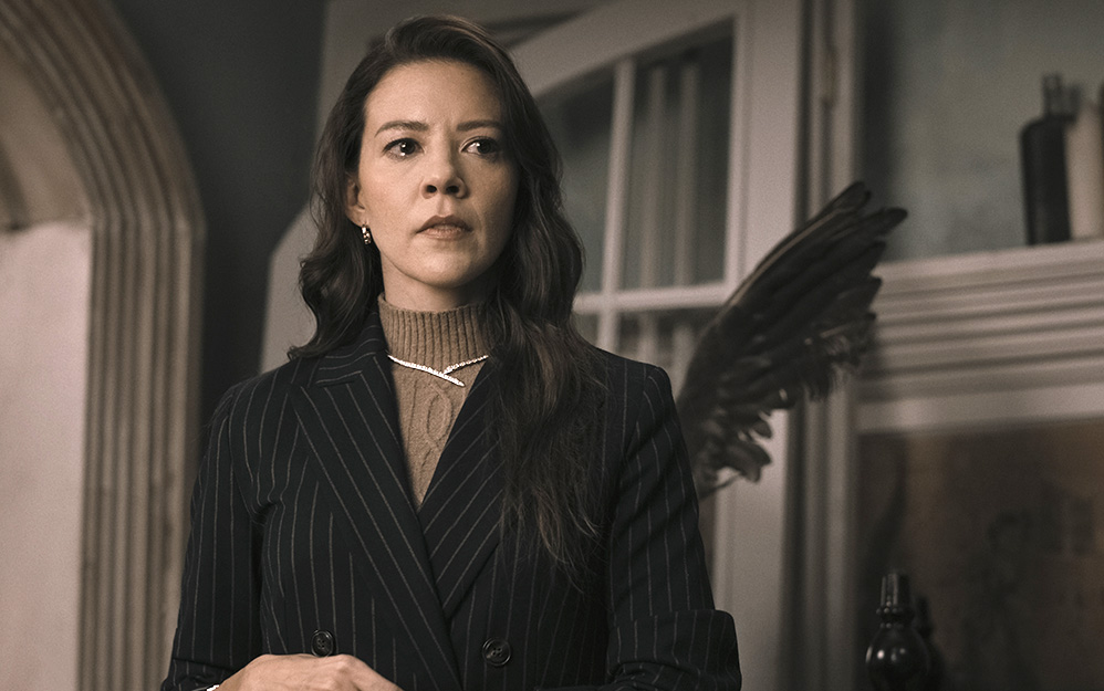 Las locuras, bajo la dirección de Rodrigo García, abraza la intensidad y la autenticidad de las emociones humanas cuando son llevadas al límite. Seis mujeres, en procesos de autodescubrimiento marcados por el encierro, la autocensura y la presión social y familiar, se cruzan inesperadamente durante un día lluvioso en la Ciudad de México.