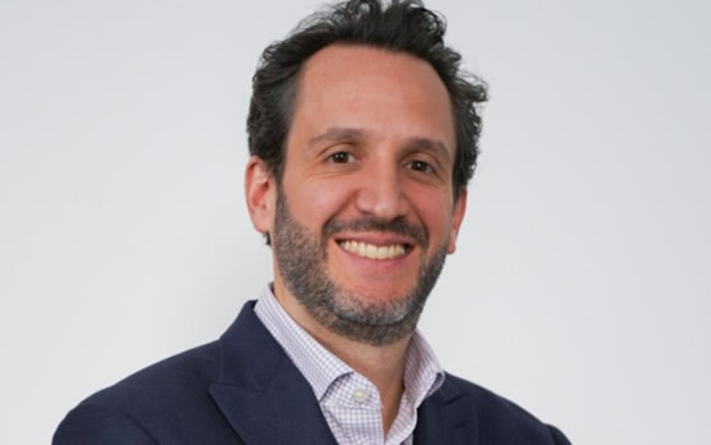 Alejandro Toro, Vicepresidente Comercial y de Estrategia de Negocio de TIS