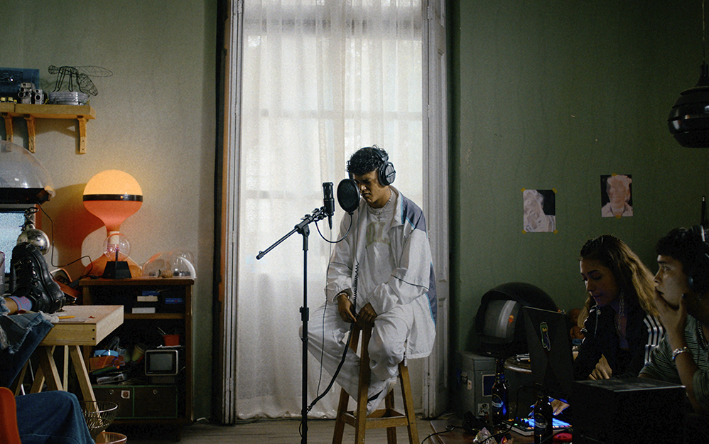 Tras convertirse en una de las series Max Original más vistas en México durante 2023, Vgly regresó a HBO Max con una segunda temporada que eleva su apuesta narrativa y emocional.