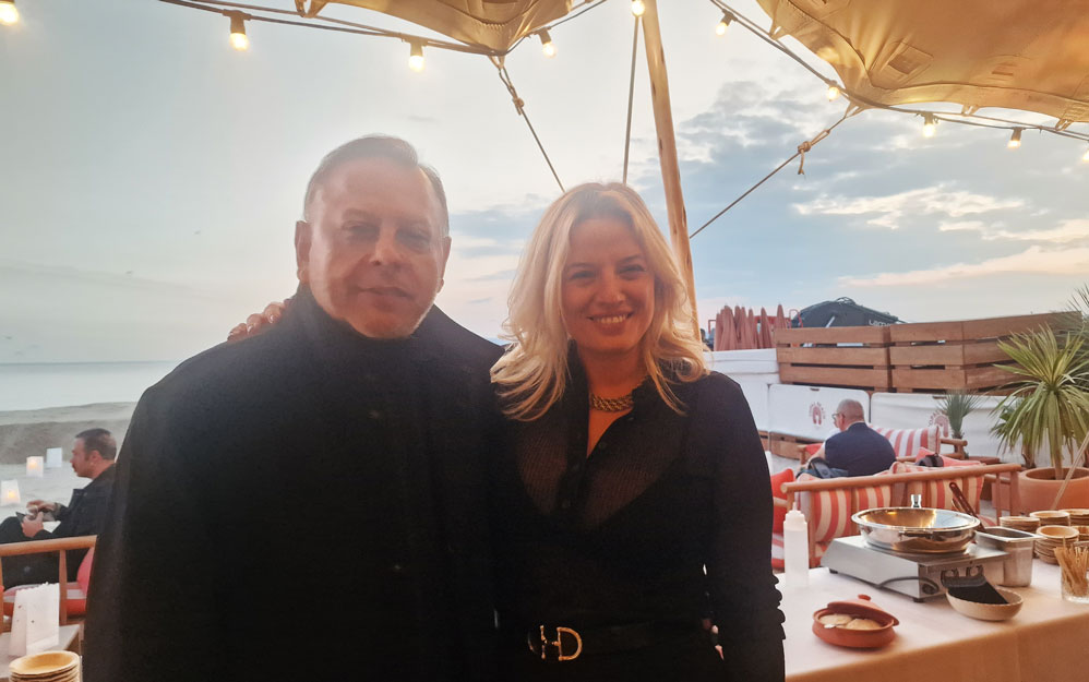 Jimmy Arteaga de WapaTV con Ekin Koyuncu