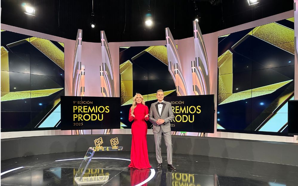 La novena edición de los Premios PRODU cuenta con la conducción de Jimena Gállego y Alan Tacher