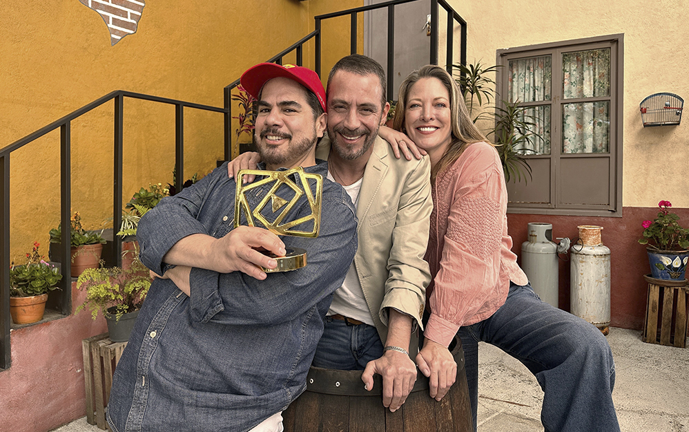 Eugenio Bartilotti, Miguel Islas y Andrea Noli en la Vecindad del Chavo