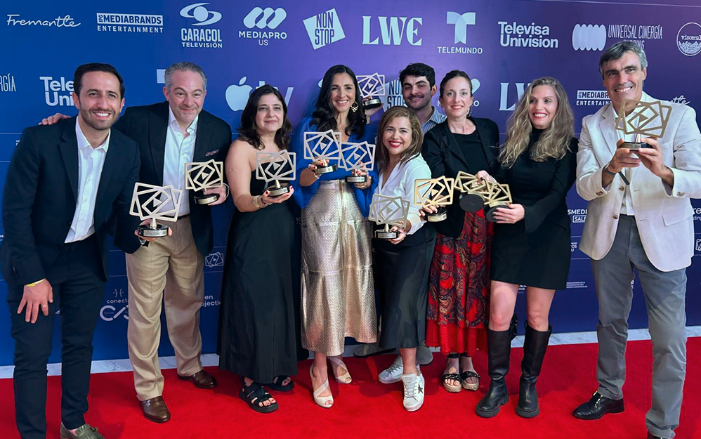 Patricio Desentis, Miguel Cardenas , Adriana Cecchetti, Vera Buzanello, Hortensia Quadreny, Rodrigo Luna, Cecilia Abraham, Anouk Aaron y Nicolás MCorman