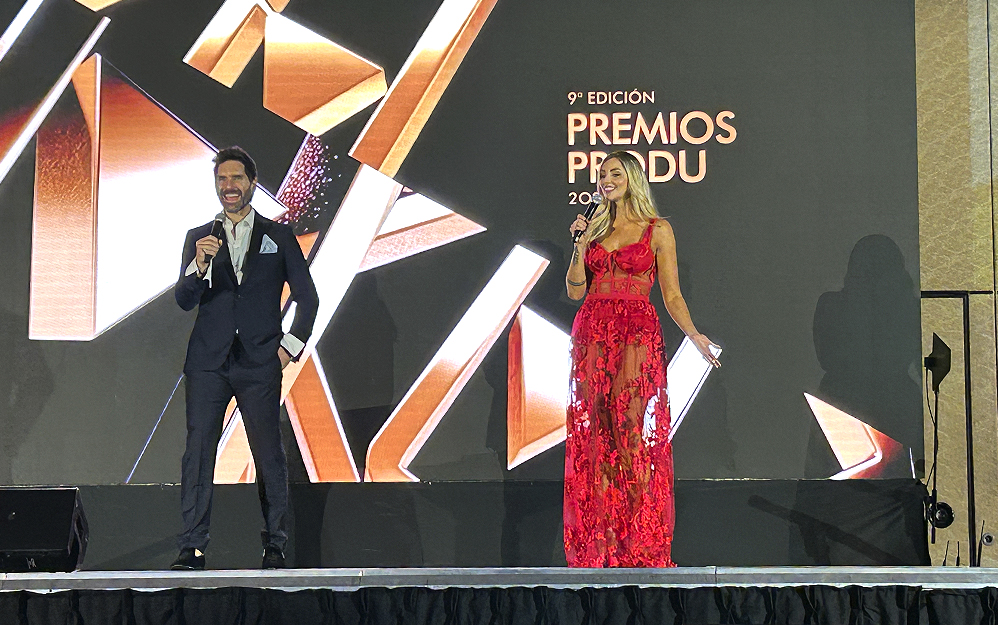 Cambio de look de los presentadores