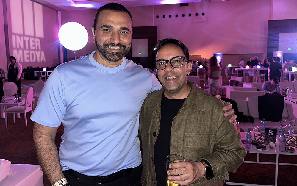 Carlos Mesber de We Love Entertainment y Manjyot Sandhu de Narativ Media