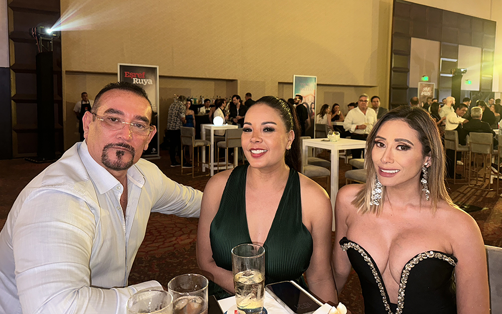 Mario Esquivel, Leonor Jacome y Aye Garmendia