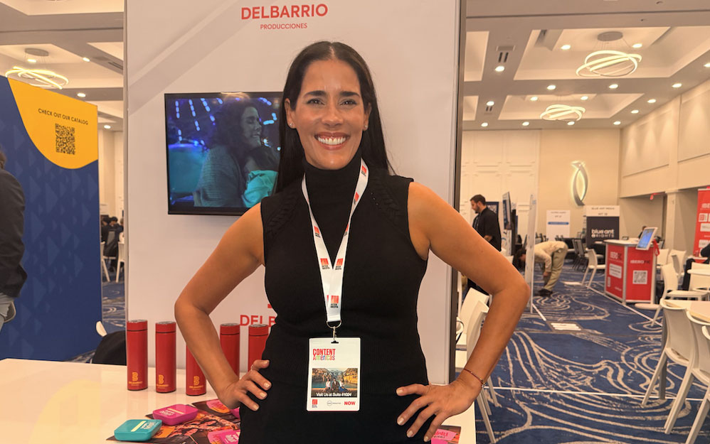 Gianella Neyra de Amando a Amanda