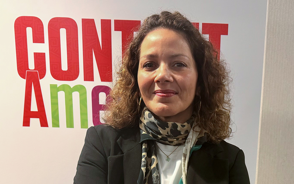 Juliana destacó la importancia de mantener una visión que combine la identidad local con una perspectiva global