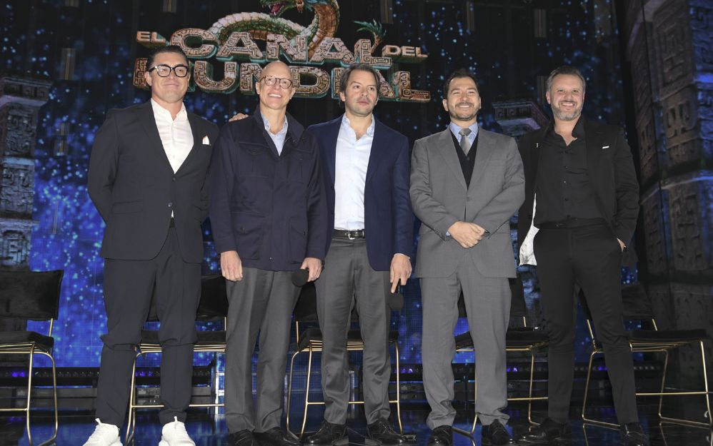 Ejecutivos que encabezan las áreas de TV Azteca