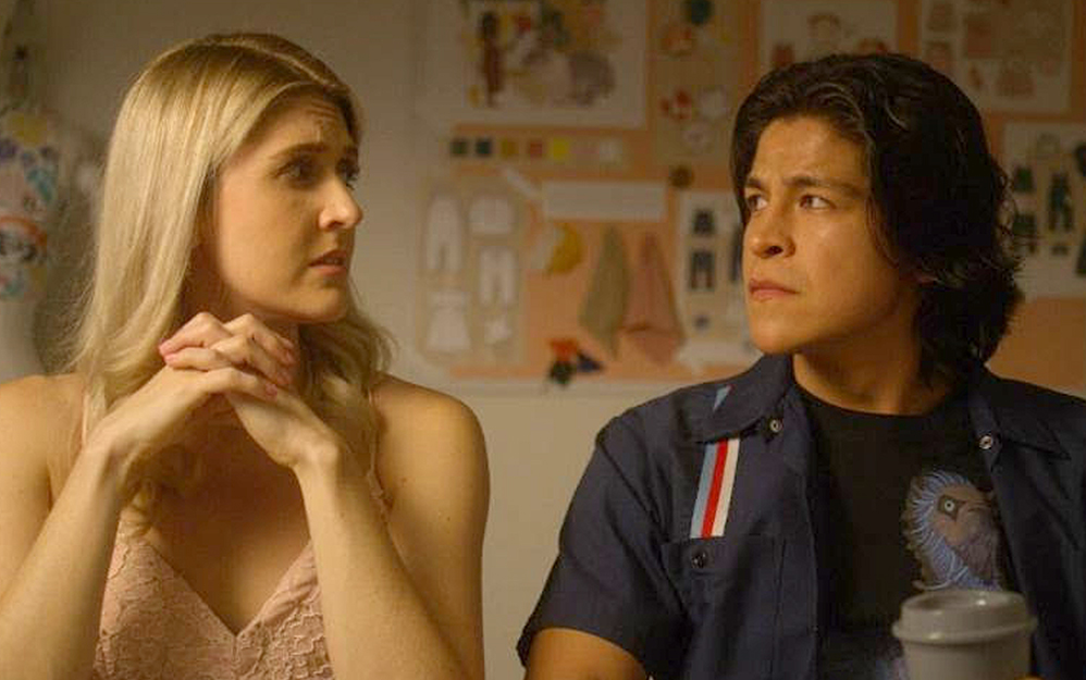 La productora Espectro MX Films, encabezada por Cristo Fernández y Paloma Cinco, se alista para el estreno nacional de su primer largometraje producido íntegramente por la compañía, titulado No se requieren traducciones.