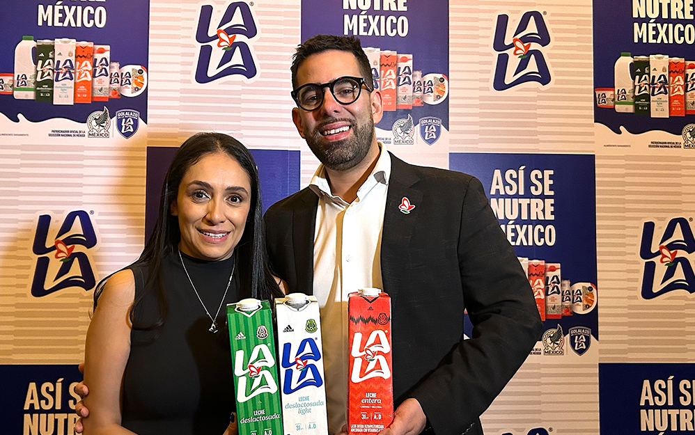 Claudia Reyes y Javier Pejito de Grupo Lala: “La campaña lleva el fútbol a la mesa con portafolio, empaque coleccionable y cultura pop”
