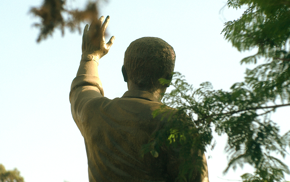 Con acceso a los expedientes recientemente desclasificados y testimonios de personas que nunca habían hablado, HBO Max estrenó este jueves 19 la serie documental Los asesinos de Colosio.