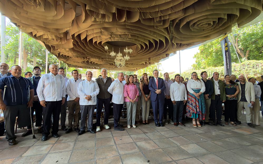 En un movimiento estratégico para captar la inversión extranjera y nacional, el Gobierno del Estado de Morelos, en coordinación con la Secretaría de Economía de México, presentó su nueva política integral para el sector audiovisual. La iniciativa destaca por la creación de un Fideicomiso Público de 80 millones de pesos (aprox. US$4.7 millones) y un esquema de Cash Rebate que ofrece reembolsos de hasta el 30% sobre gastos elegibles en la entidad.