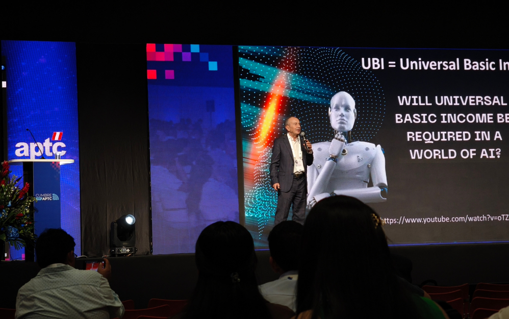 Juan García Bisch abrió el ciclo de conferencias de la Cumbre APTC 2026