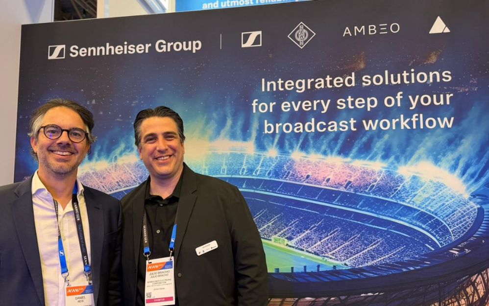 Daniel Reis y Julio Bracho de Sennheiser