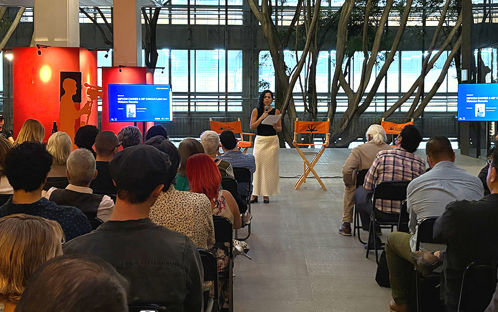 MIP Cancun celebra en México un evento estratégico junto a Estudios Churubusco y Comefilm. La jornada incluyó un panel de reflexión sobre el futuro de las IP con expertos de Universal Pictures y Cave 76, cerrando con un coctel de networking para la industria audiovisual.
