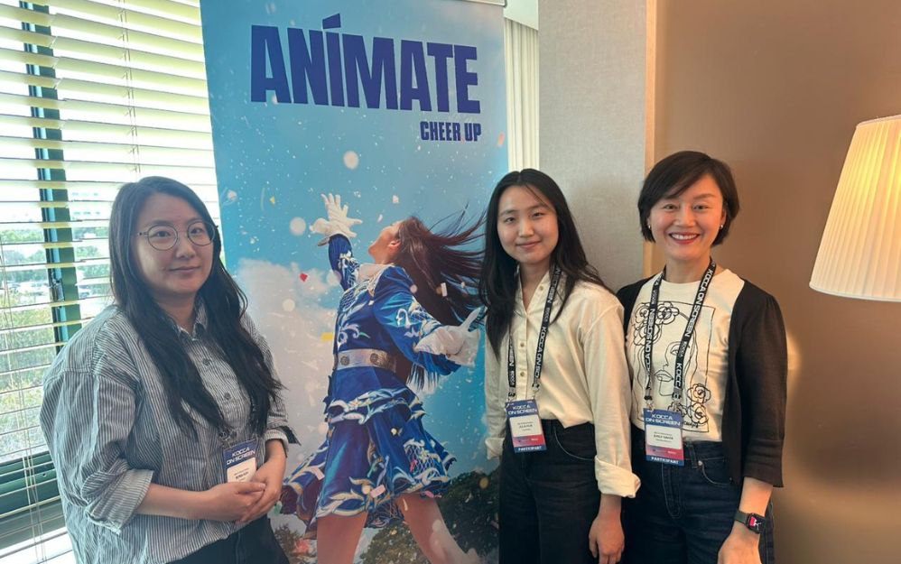 Bora Kim, Julia Hur y Emily Nham de SBS. Habla de las producciones que traen a LA