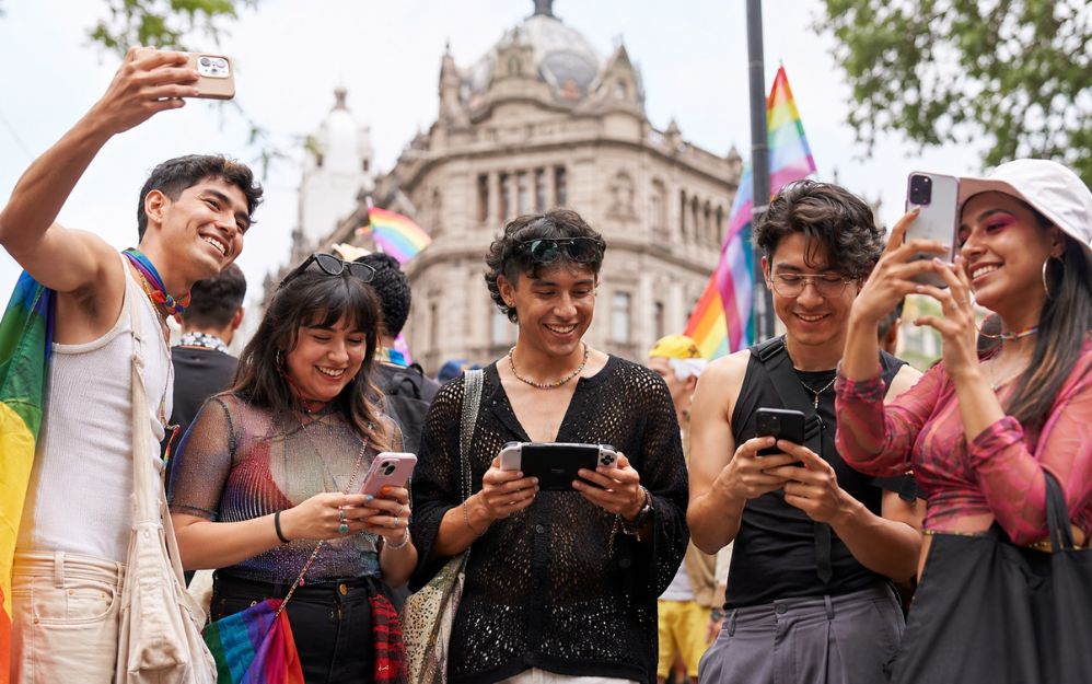 Este comportamiento refleja una audiencia con alta capacidad de interacción y amplificación digital