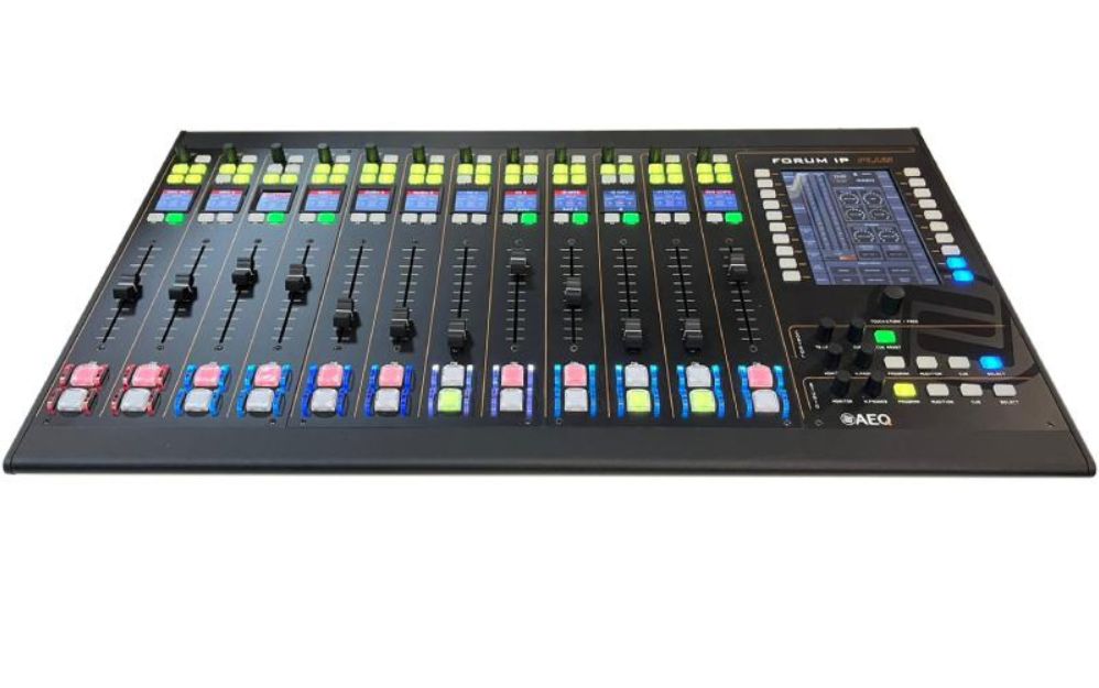 El nuevo sistema incorpora faders motorizados