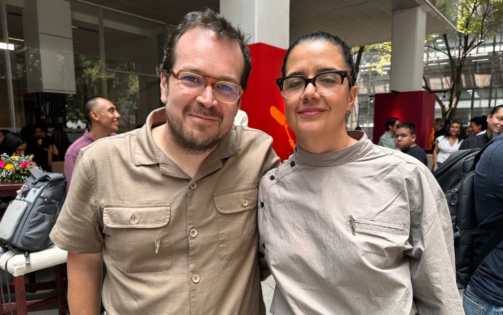 Odín Acosta y Olivia Luengas, productor y directora de documental Brigada 2045