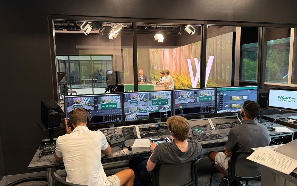 La implementación del ecosistema de QuickLink soporta actualmente la creación de programas de noticias, coberturas deportivas, pódcasts y cortometrajes de la agrupación estudiantil