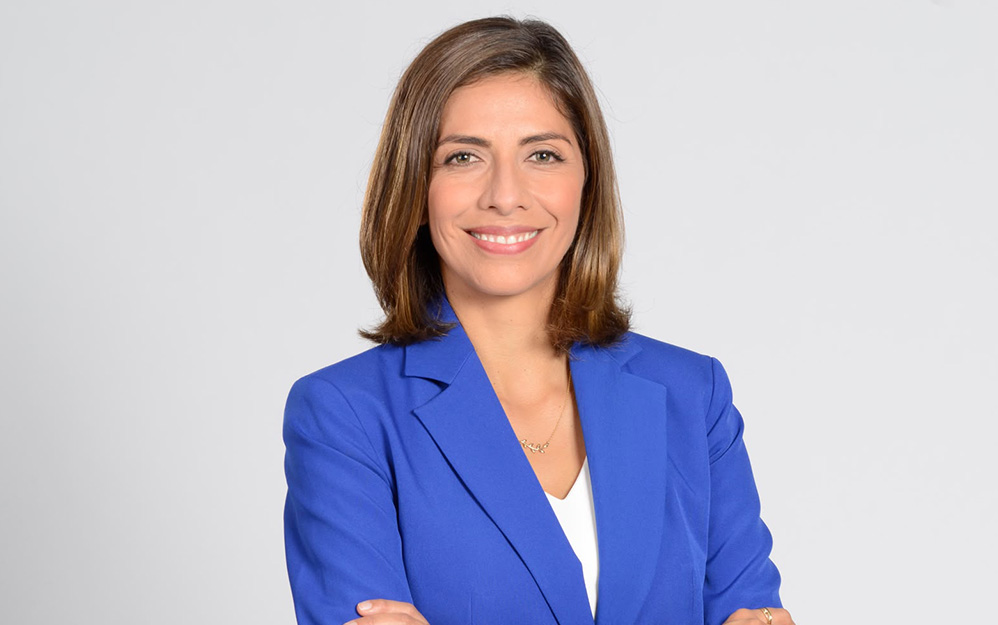 Carolina Chimoy es periodista de televisión y corresponsal internacional de DW