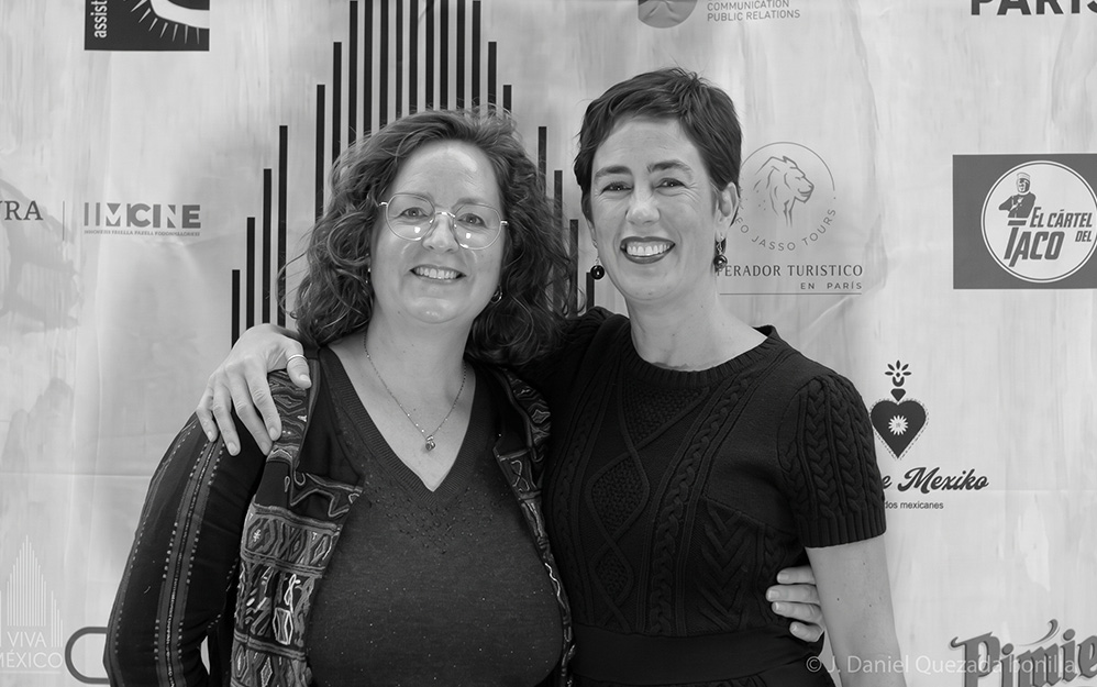 Juliette Macé-Roussel, codirectora, y Bárbara Carroll, fundadora, del festival Viva México en París.