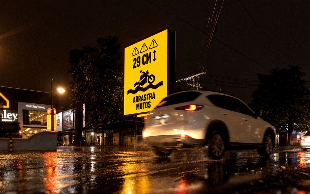 La campaña parte de una infraestructura que ya forma parte del paisaje urbano y está diseñada para captar la atención